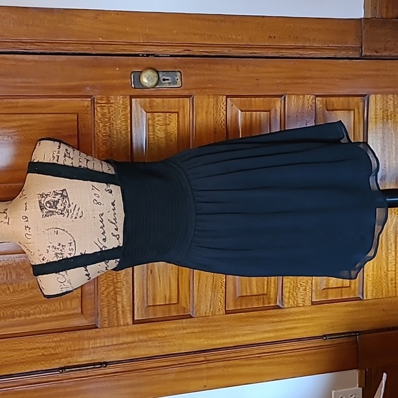 Xhileration little black dress OS adjustable - Picture 2 of 5